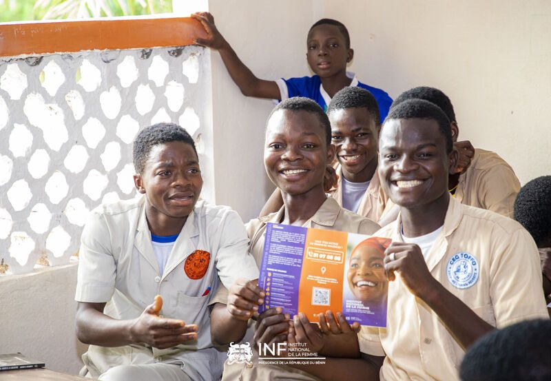 Sensibilisation contre le harcèlement scolaire - Flore Djinou