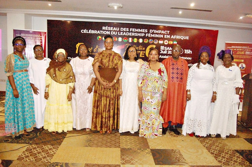 Photo de groupe officielle Distinction Femmes d'Impact Acte 6
