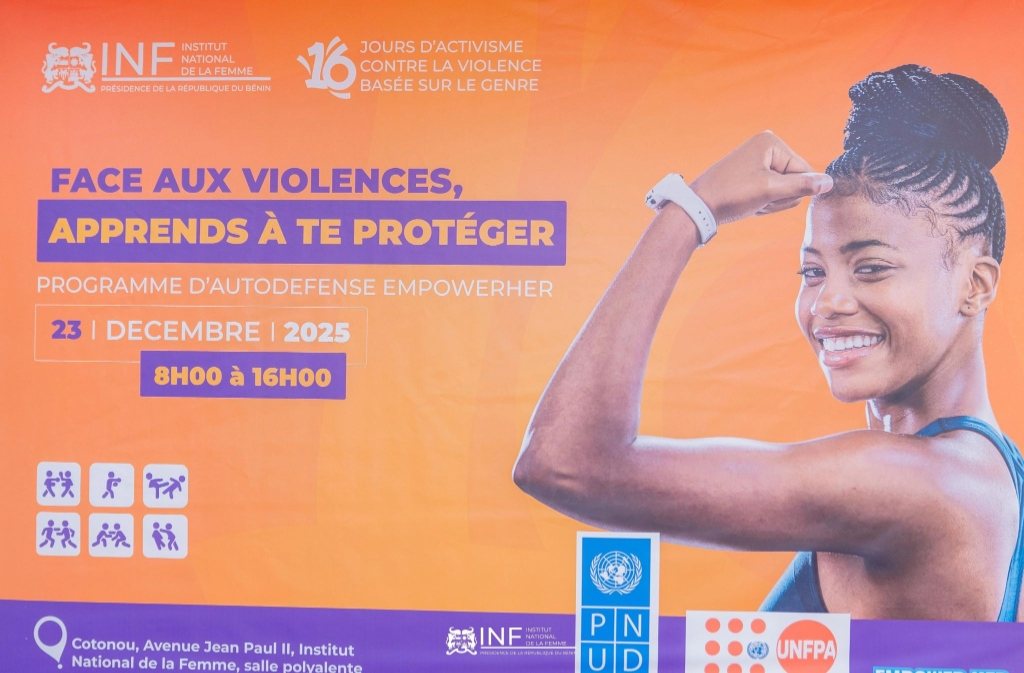 Affiche Face aux Violences Apprends à te Protéger - Programme EmpowerHer INF PNUD UNFPA